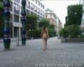 Screenshot Naked In Public.(public-nudegirls.com.anika D.)