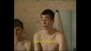 Screenshot Hidden Camera Sexy Doctor Examines Conscripts
