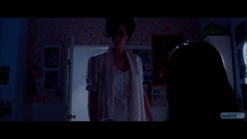 Screenshot Shailene Woodley Naked Shailene Woodley Nude In White Bird In A Blizzard (2014) Scene 2