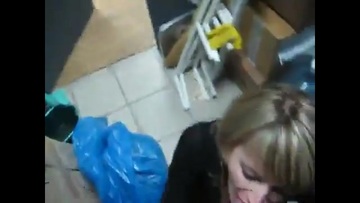 Screenshot Quick Blowjob At Work
