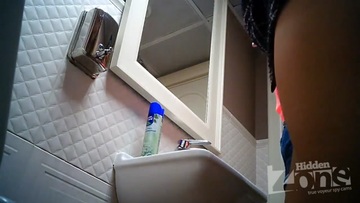 Screenshot Hidden Camera In The Toilet #56763651