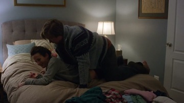 Screenshot Elizabeth Reaser - Simple (2016)(sex Scene, Sex Scene, Bed Scene, Doggy, Fucking, Cumshot, Porn)