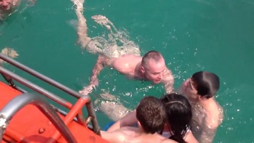 Screenshot Home Porno Holiday In Thailand [720p]