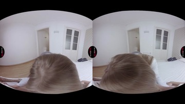 Screenshot Porn Vr 360° Blonde Does Blowjob Peasant