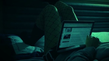 Screenshot Gets Laid In Front Of Passers-by / Public Lovemaking On The Bus