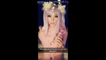 Screenshot Belle Delphine erotica on webcam