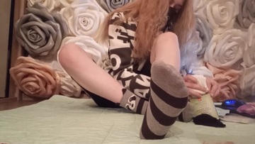 Screenshot Jerk off on my feet