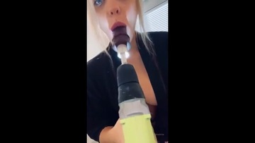 Screenshot Vibrator on a screwdriver!