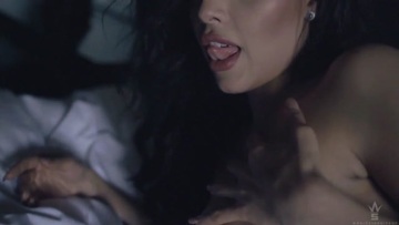 Screenshot Rose And Cloe Saxon - Erotic