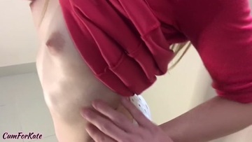 Screenshot Sister Asked to Fuck her and Cum on the Ass right in the Entrance