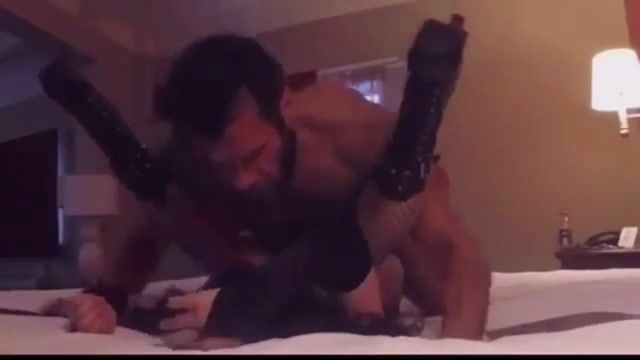 Bildschirmfoto Amateuraufnahme von Shagging, dunkel