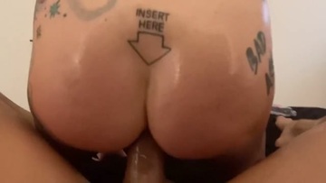 Screenshot Tattooed bitch loves anal so much that he got a tattoo on her ass