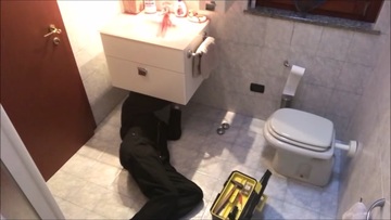Screenshot Woman trying to seduce plumbing