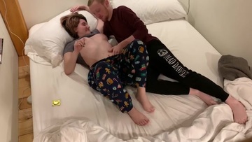 Screenshot Thick babe gets fucked hard by boyfriend on weekend holiday