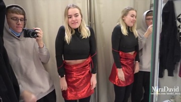 Screenshot Babe gets public risky blowjob in fitting room - Close to be caught