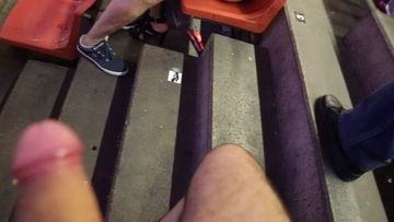 Screenshot SEB 2018 Barcelona public masturbation at sex fair infront of many people