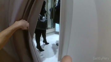 Screenshot DRESSING ROOM FLASH PART2. 