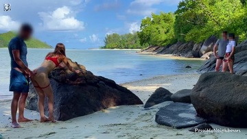 Screenshot Lost in Paradise - Caught Fucking on a Lonely Beach