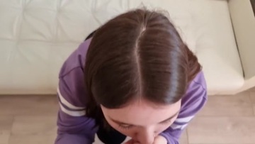Screenshot Cute big ass landlord let the client fuck herself for money - Waldemaria
