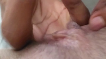 Screenshot JE VEUT QU'IL ME PREND EN LEVRETTE BIEN PROFOND ET QU'IL S'AMUSE AVEC SA BITE