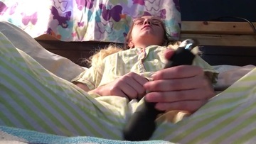 Screenshot Disaster uses VIBRATOR for FIRST TIME!