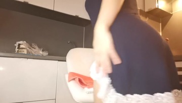 Screenshot Hot milf jerks off quickly, squirts. JOI. Speaks dirty.