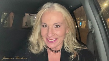 Screenshot Cumwalk Selfiie MILF - Joanna Meadows - NaughtyJoJo - Fan Meetup Facial & Cumwalk #2 - Cumwhore