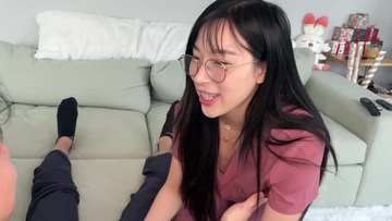 Screenshot AMAF Medical Student Elle Lee Returns the Favor to her Tutor