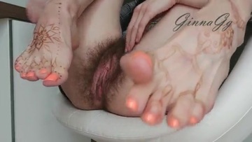 Screenshot foot fetish and hairy pussy fetish.meaty cunt closeup with dirty talk