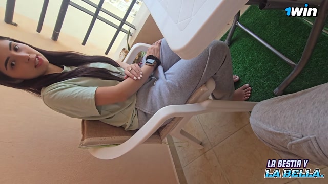 Bildschirmfoto my best friend visits me and she wants me to fuck her on the balcony AMATEUR!!!!