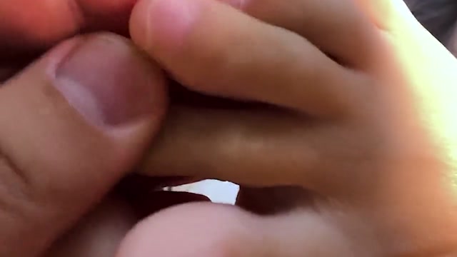 Bildschirmfoto Милая девушка из Канады скачет на члене русского парня