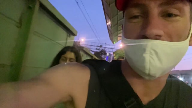 Bildschirmfoto Горячая попутчика оказалась не против тройничка в поезде
