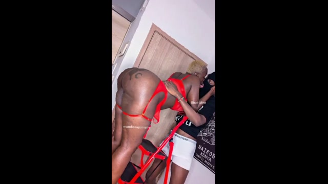 Screenshot Hidden domestic scene (man moans loudly and unashamedly under the passionate riding of a lush-ass black queen)