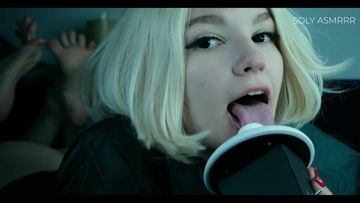 Screenshot SENSITIVE ASMR — JUICY WET LICKING | EAR AND FOOT PLAY | ASMR SALTS