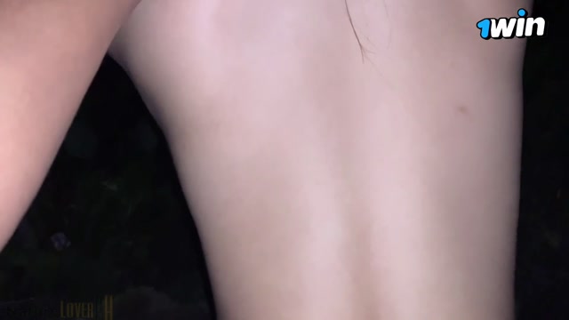 Bildschirmfoto Ночное приключение с подругой - страстные игры на природе