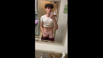 Screenshot Got horny after the bar
